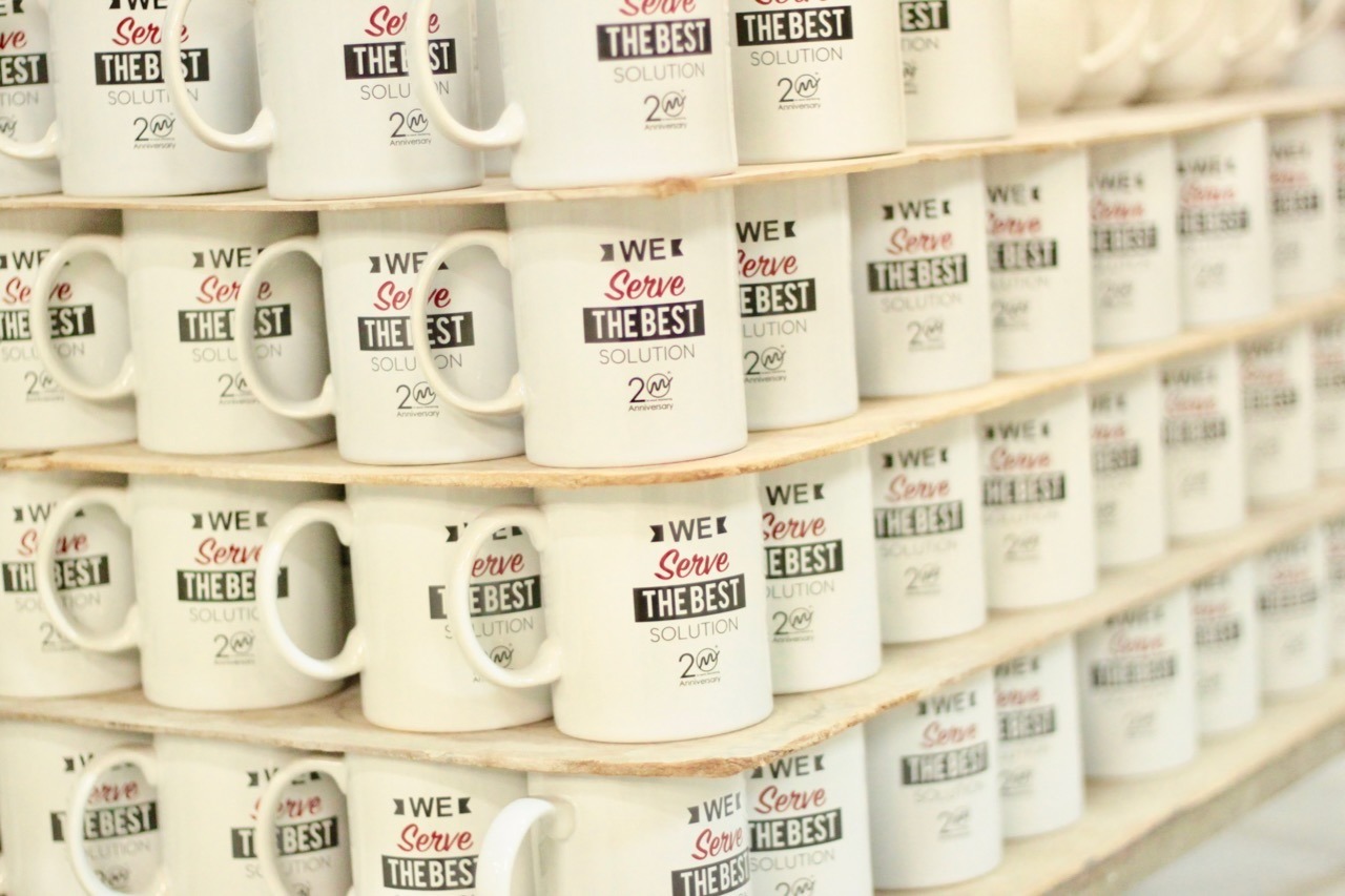 แก้วเซรามิคสกรีนโลโก้ราคาส่ง คิดราคาจากปัจจัยอะไร